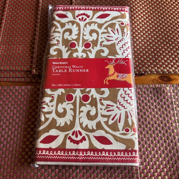 NWT World Market Christmas Waltz Scandinavian Table Runner & Ten Placemats - Picture 2 of 9